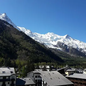 Lognan 6 Centre Mont Blanc Chamonix Mont Blanc
